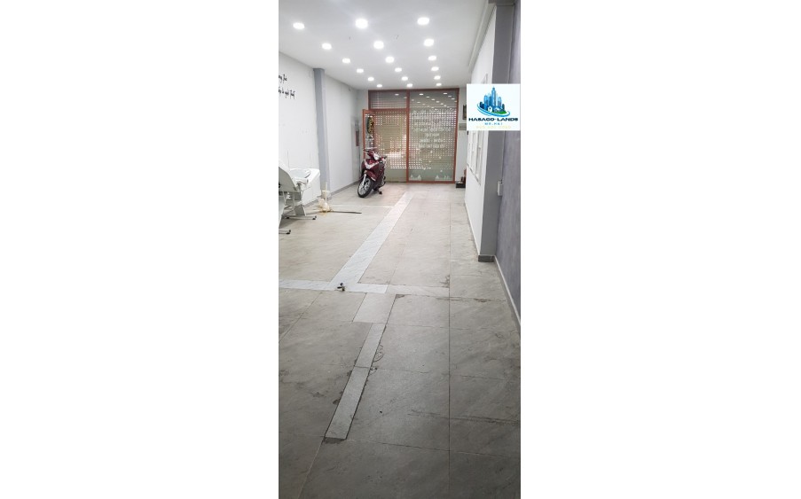 CỰC SỐC-Cho thuê nhà Mặt Tiền CHỢ Hiệp Tân 60m2, 3Lầu+ST, 25Triệu